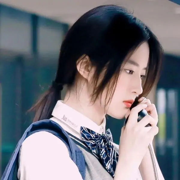 文若傾兮