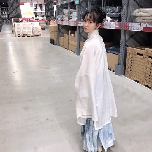 愛國小姑娘