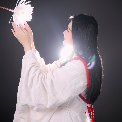 雪白的小貓