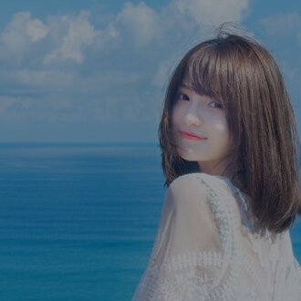 冷眉紅瞳