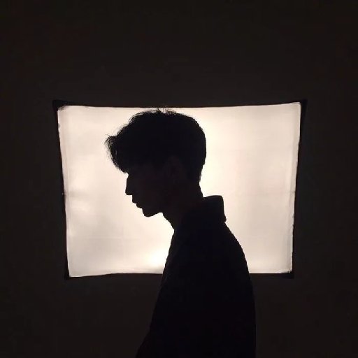敖影