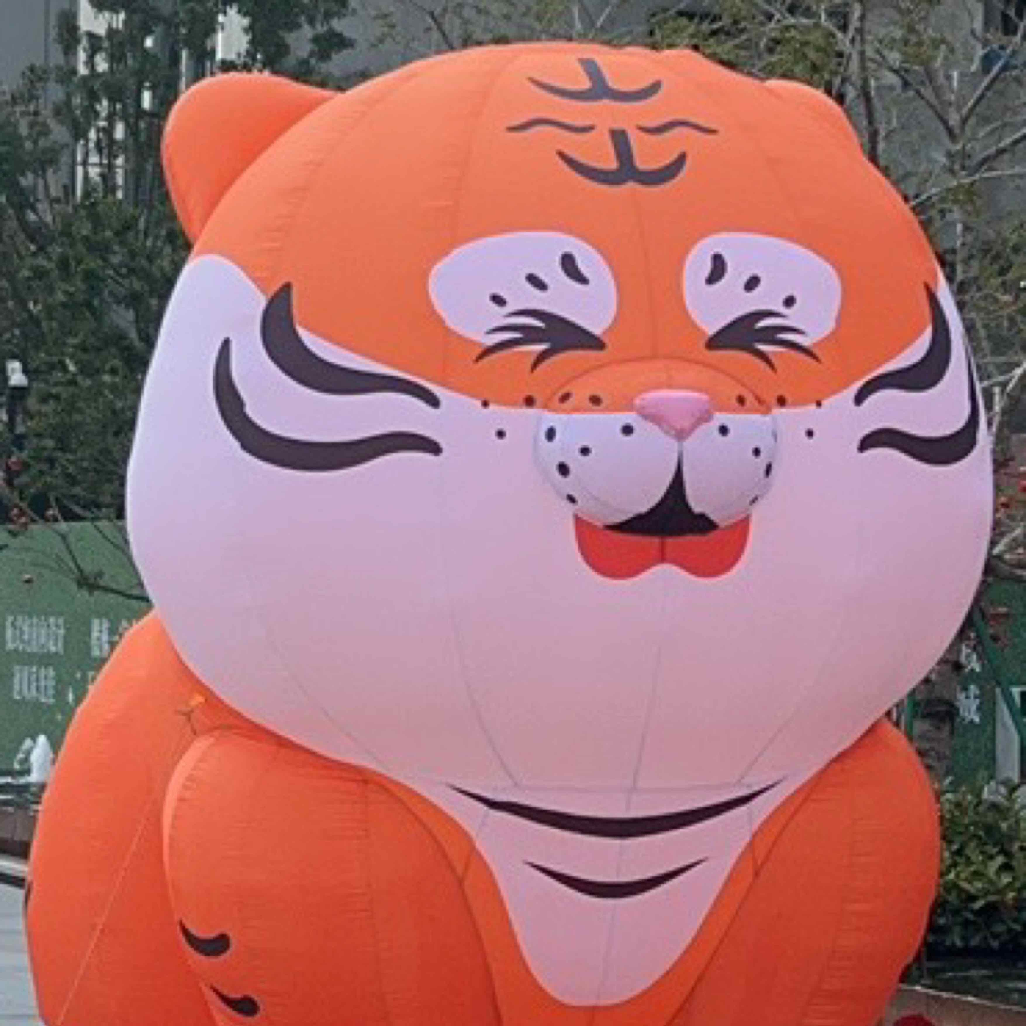 無盡的八月